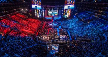 The differences between esports gamers and physical athletes’ visual skills